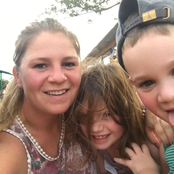 Meet your Posher, Mandy - Picture 1 of 1